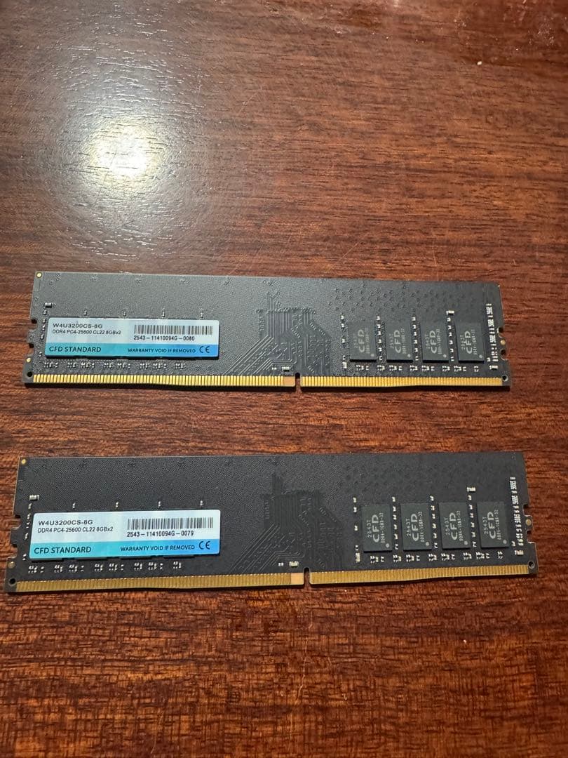 CFD W4U3200CS-8G DDR4 16G kit 8GB メモリー