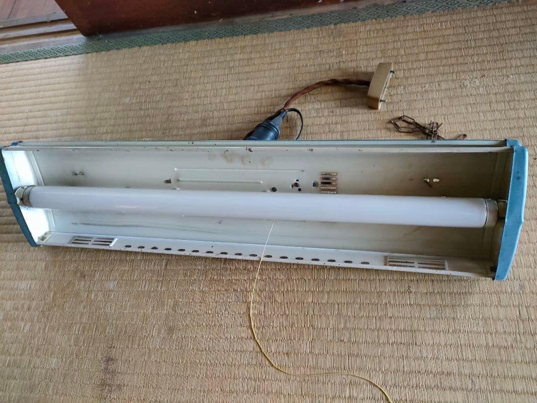 昭和レトロな吊り下げ蛍光灯　松下電器スーパーブライト　ナショナル　レア品