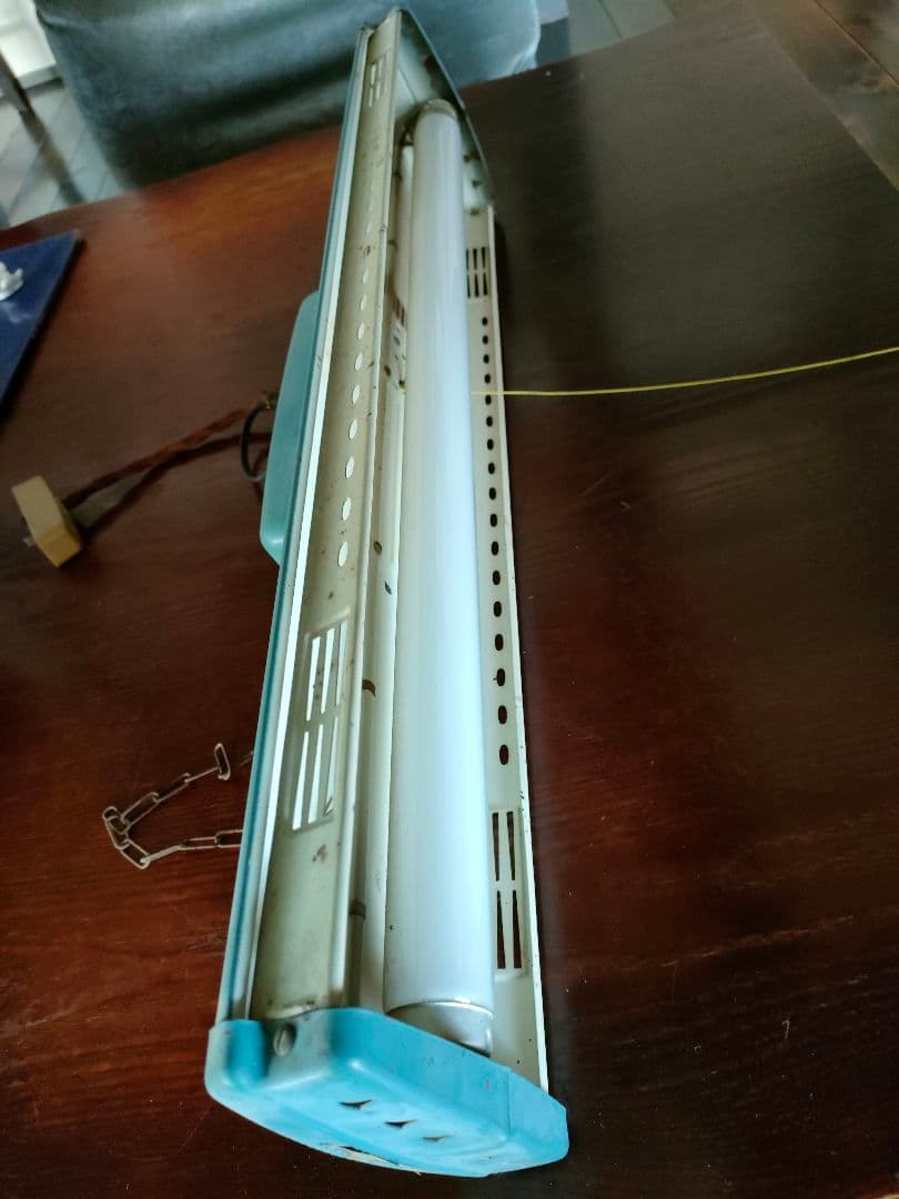 昭和レトロな吊り下げ蛍光灯　松下電器スーパーブライト　ナショナル　レア品