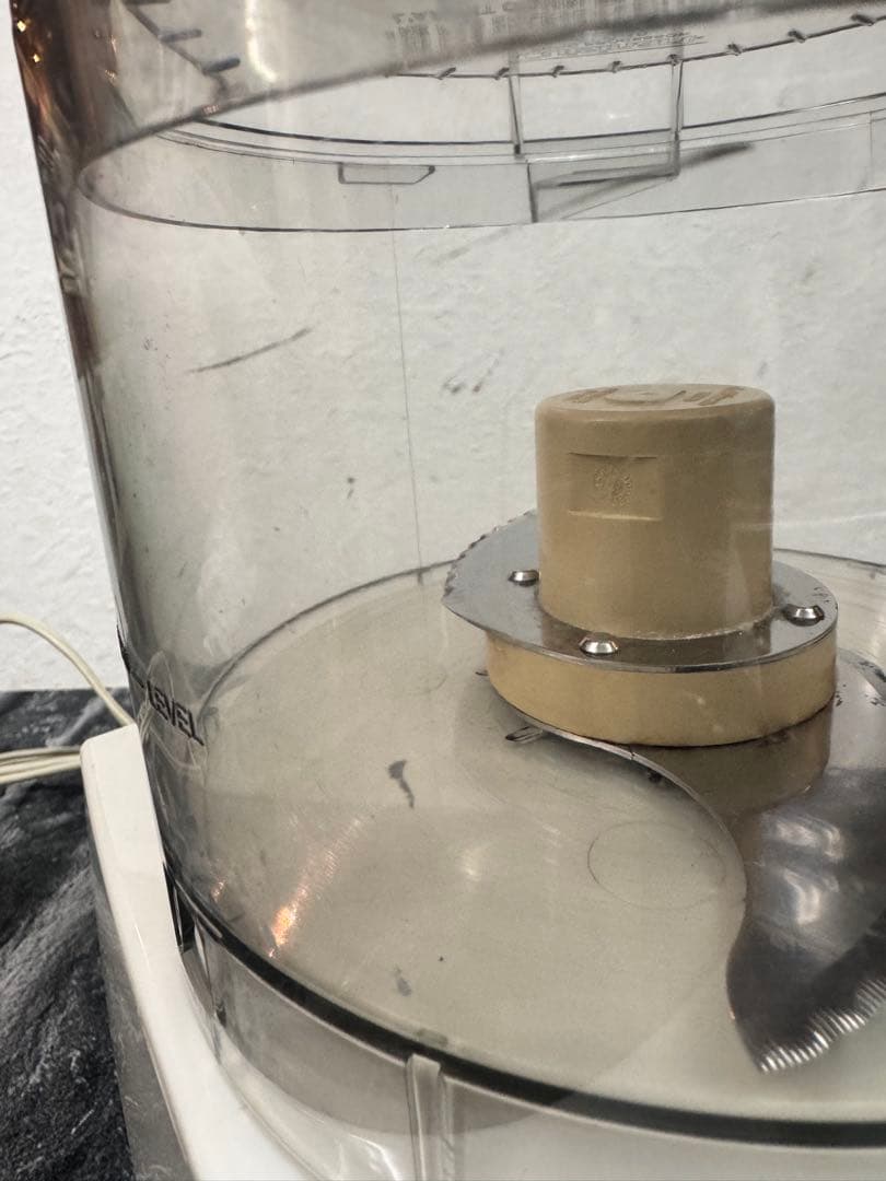 Cuisinast フードプロセッサー 1.9 リットルDLC-10PLUS良品