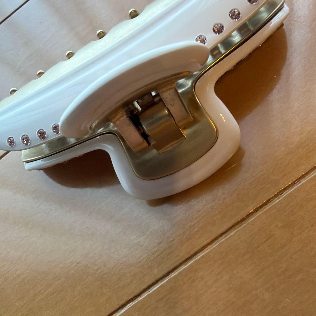 アレクサンドルドゥパリ　ヴァンドームクリップ　L ホワイト　スワロフスキー