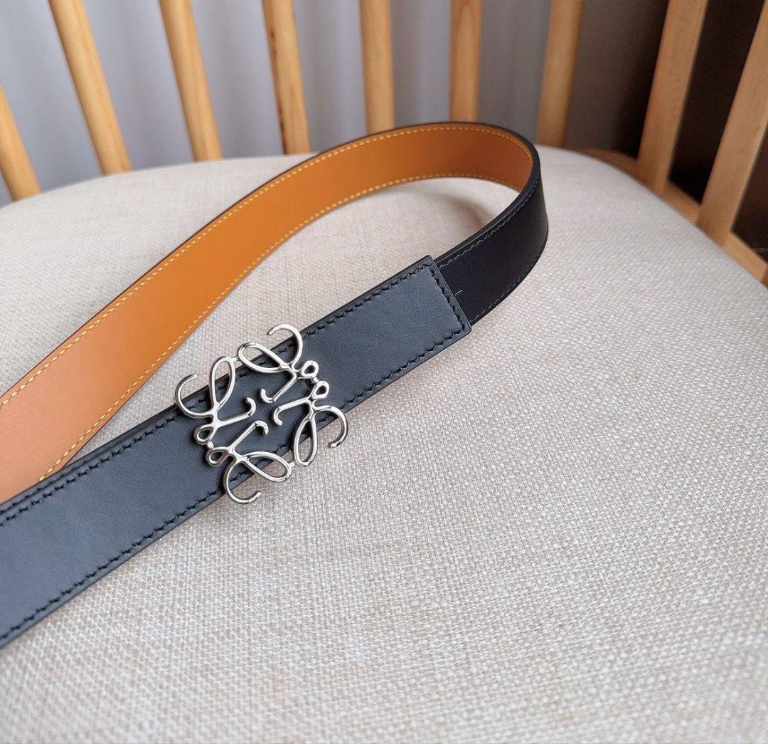 LOEWE アナグラム レザーベルト ブラック シルバー金具