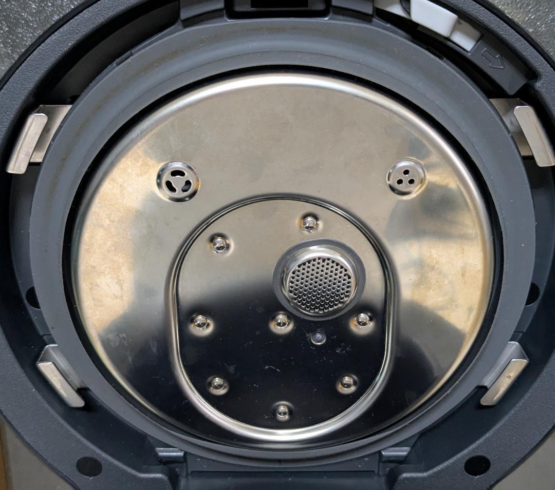 2023年製 ビストロ 可変圧力IH炊飯器 SR-V10BA 5.5合 ジャンク