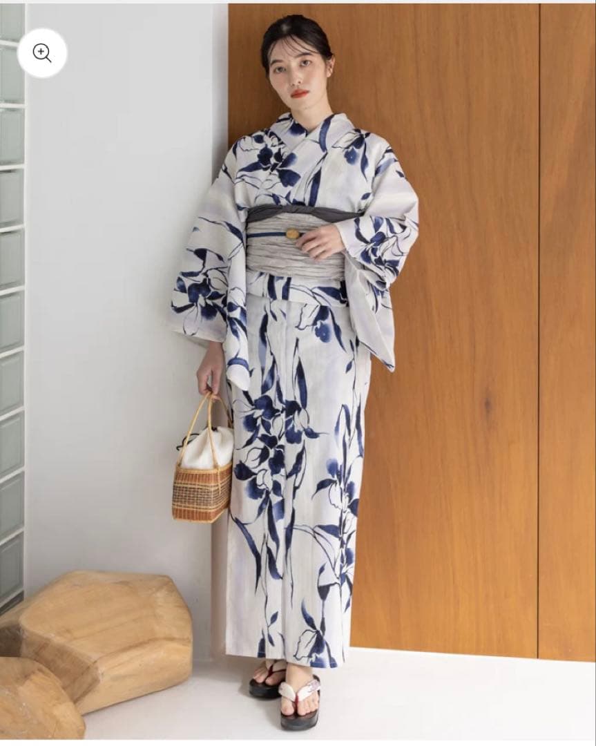 浴衣　浴衣館グレース　花柄浴衣・帯セット ホワイト・ネイビー