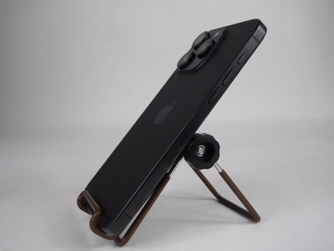 【香港版】iPhone 15 Pro Max ブラックチタニウム 256GB