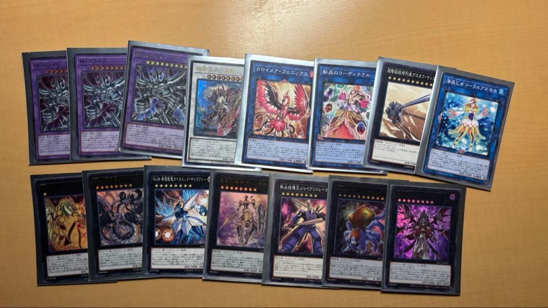 サ*ン様 遊戯王 引退セットまとめ売りプレイマット付き