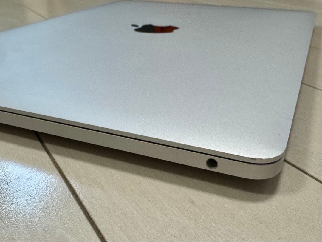 MacBookPro M1/2020 【メモリ8GB/ストレージ512GB】