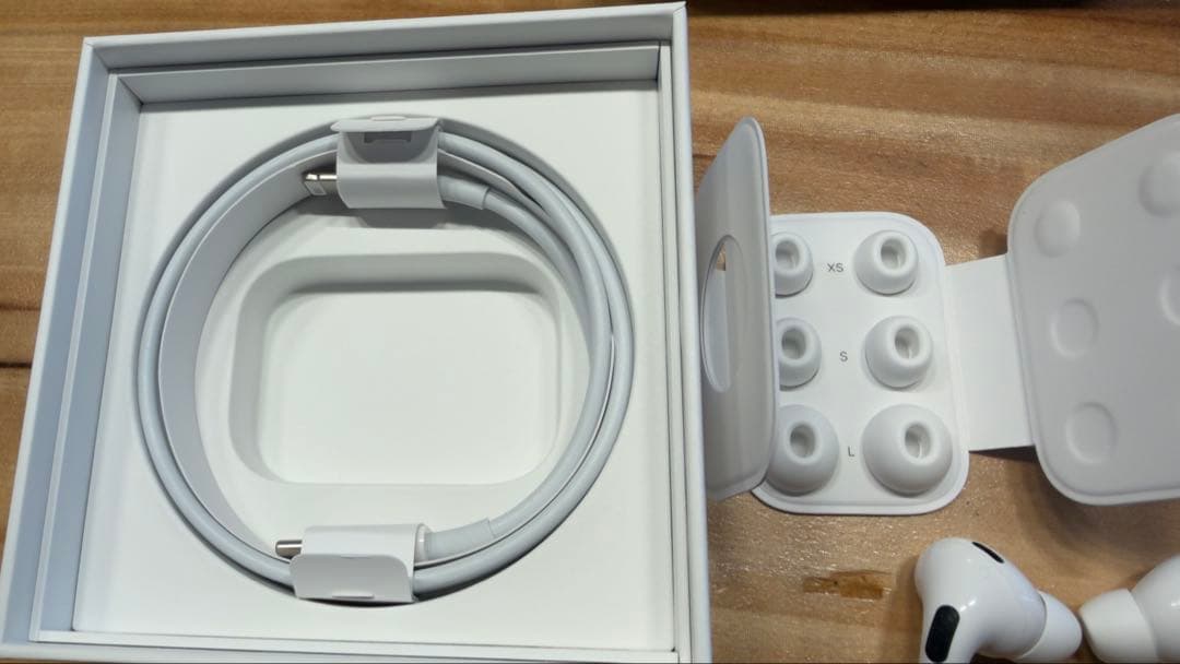 【美品】AirPods Pro 2付属品未使用