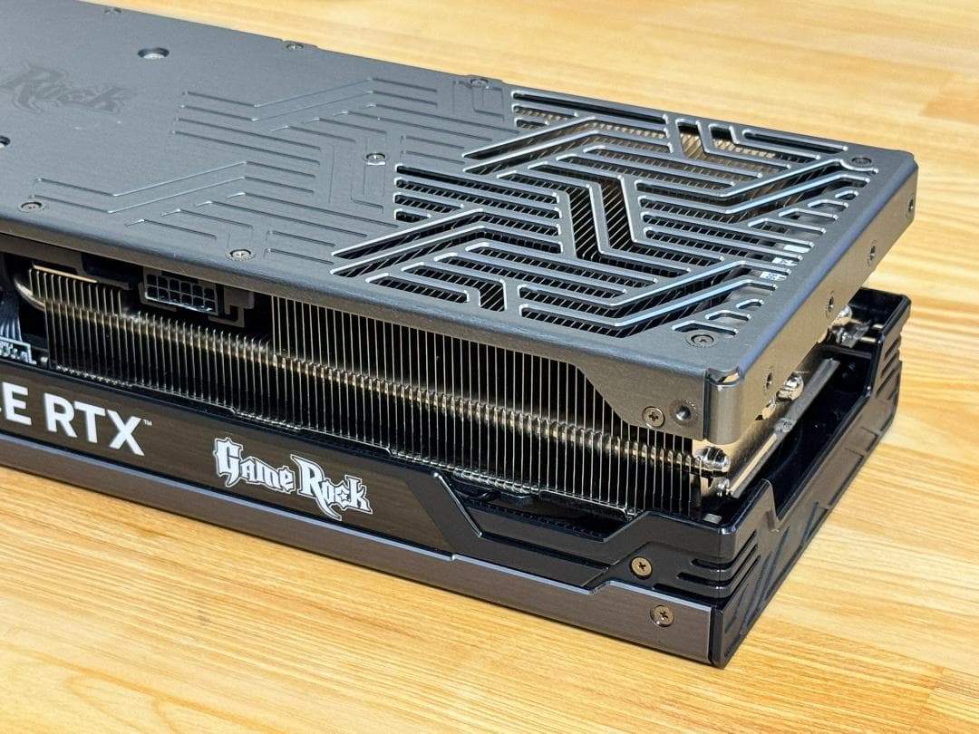 Palit RTX 4090 GameRock OmniBlack 動作確認済