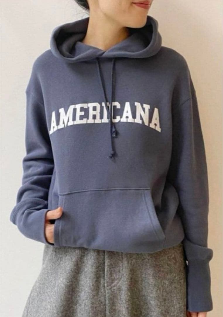 アパルトモン別注　アメリカーナ　ロゴパーカー