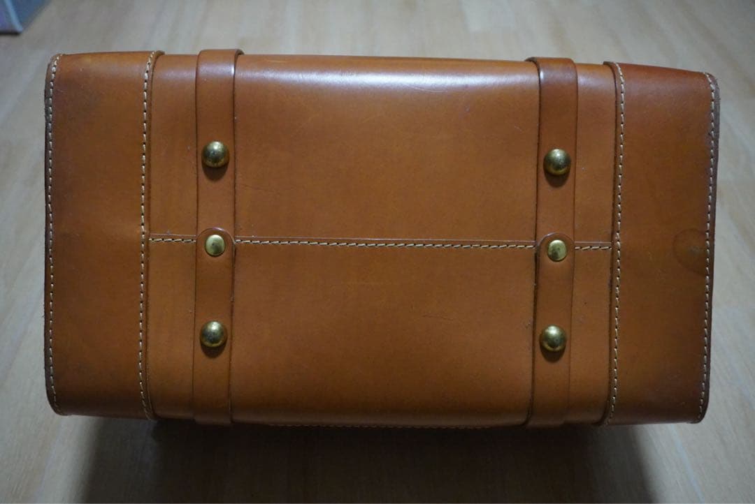 大人の魅力‼️HERZ限定モデル 「グラッドストン・バッグ」