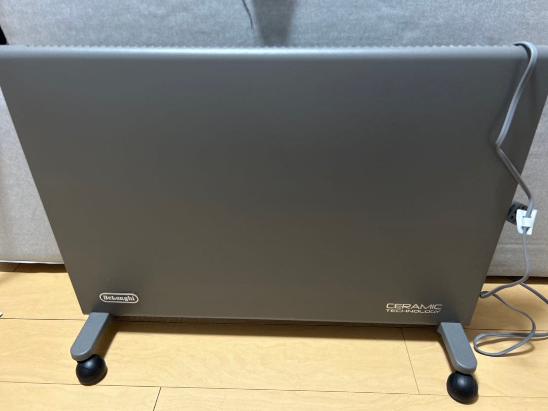 デロンギ　セラミックヒーター HSC0612 グレー 1200W