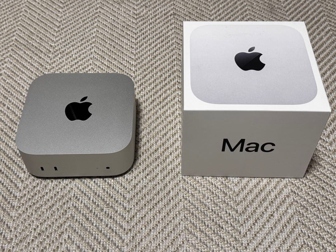 Apple Mac mini M4 Pro 24GB メモリ　512GB SSD