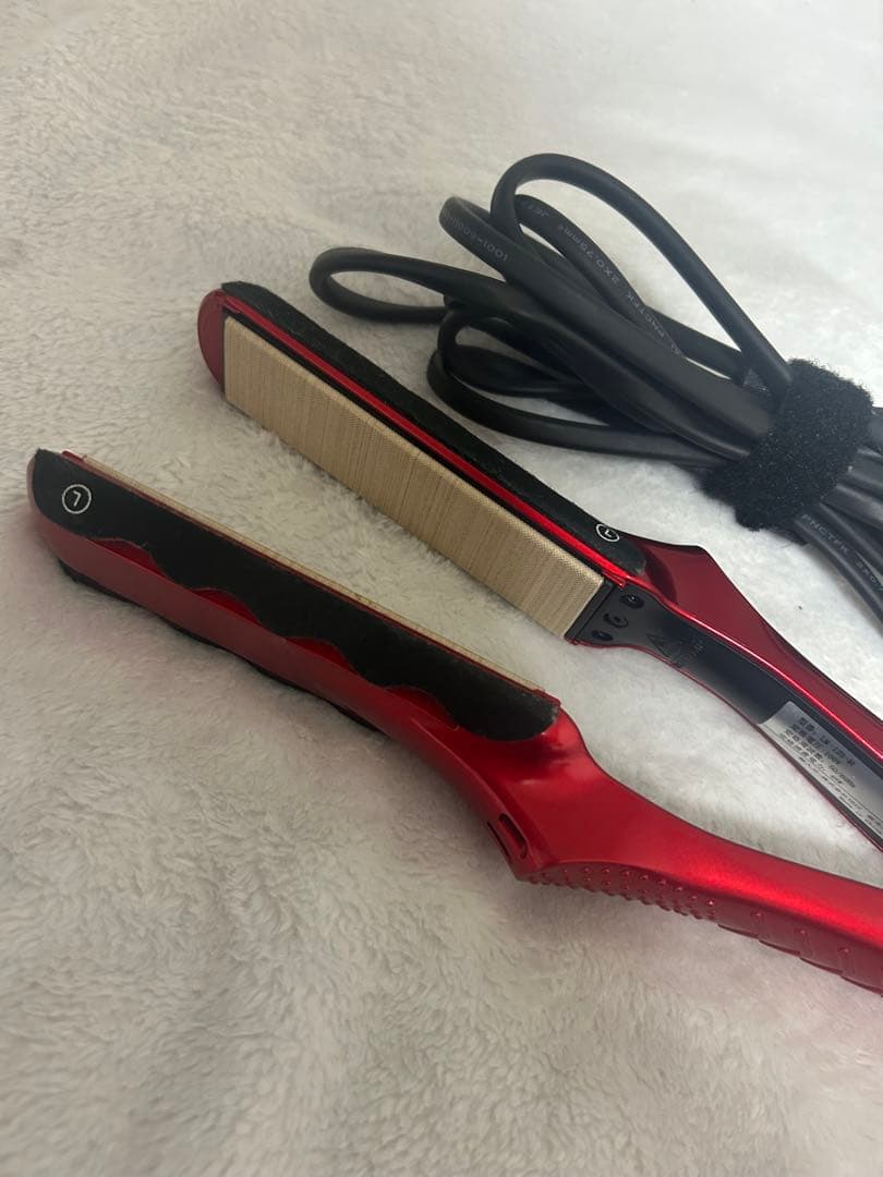 radiant ストレートヘアアイロン 赤