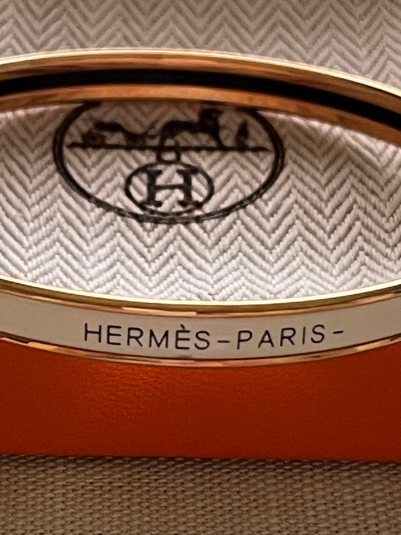 おいもろさんです　エルメス　ユニ　クレーム　ピンクゴールド　70