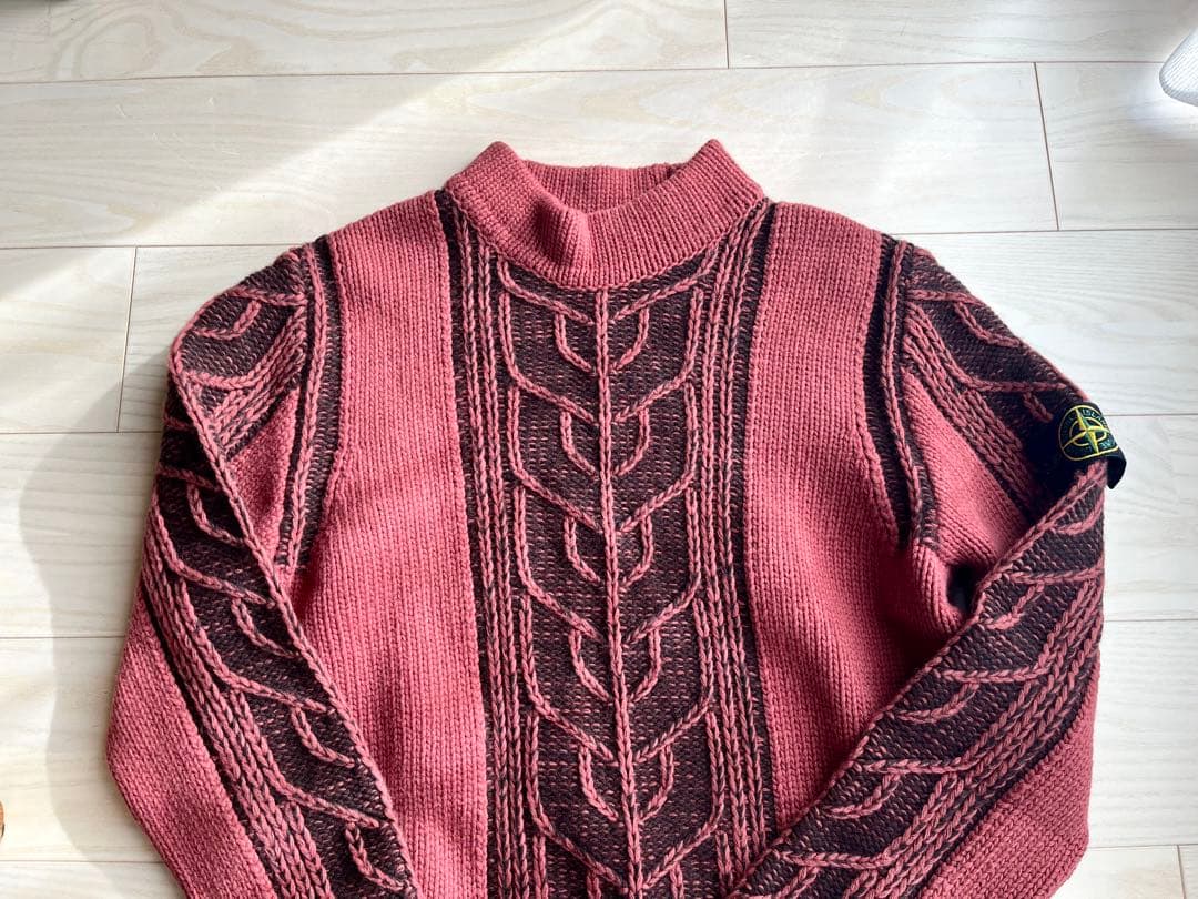 美品　Stone  ケーブル ニットセーター　L