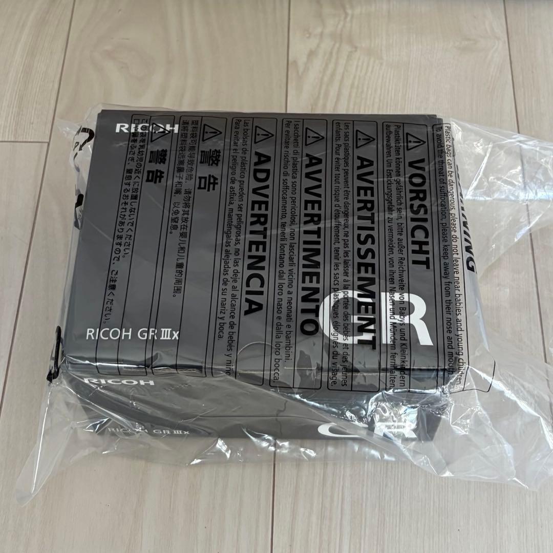 【新品未使用)】RICOH GRⅢx デジタルカメラ