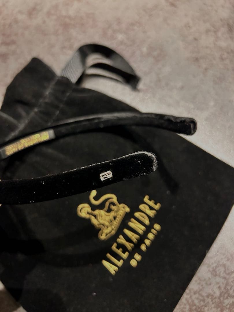 最終値下げ アレクサンドルドゥパリ　ベロアカチューシャ　ブラック