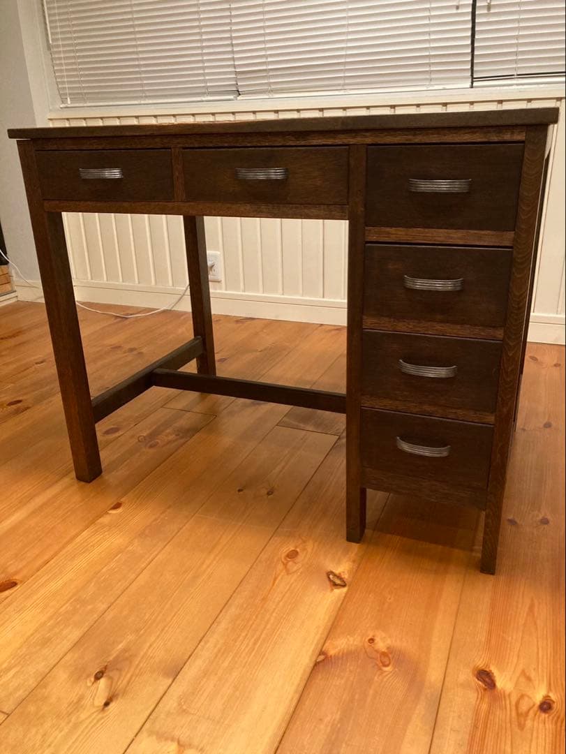 木製ダークブラウンデスク 引き出し6つ付き　アンティーク家具