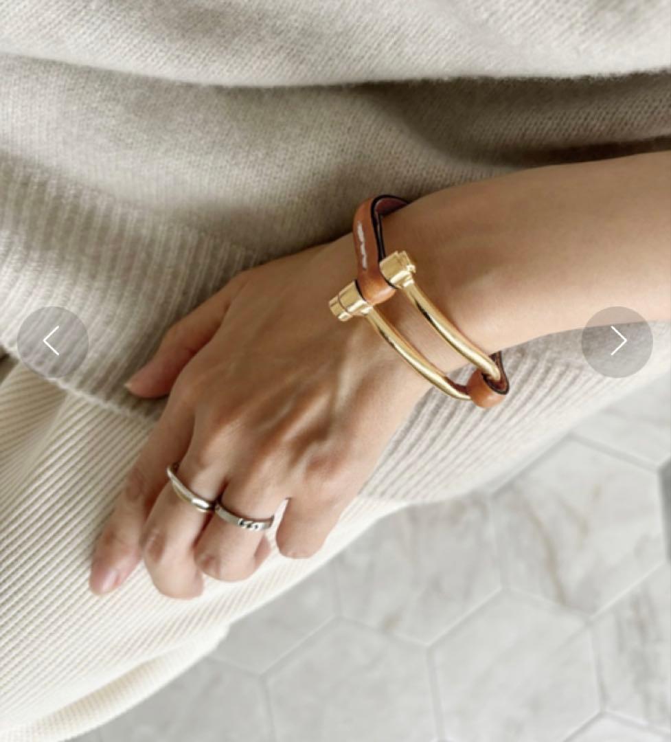 新品未使用☆ CXC シーエックスシー　レザーゴールドブレスレット