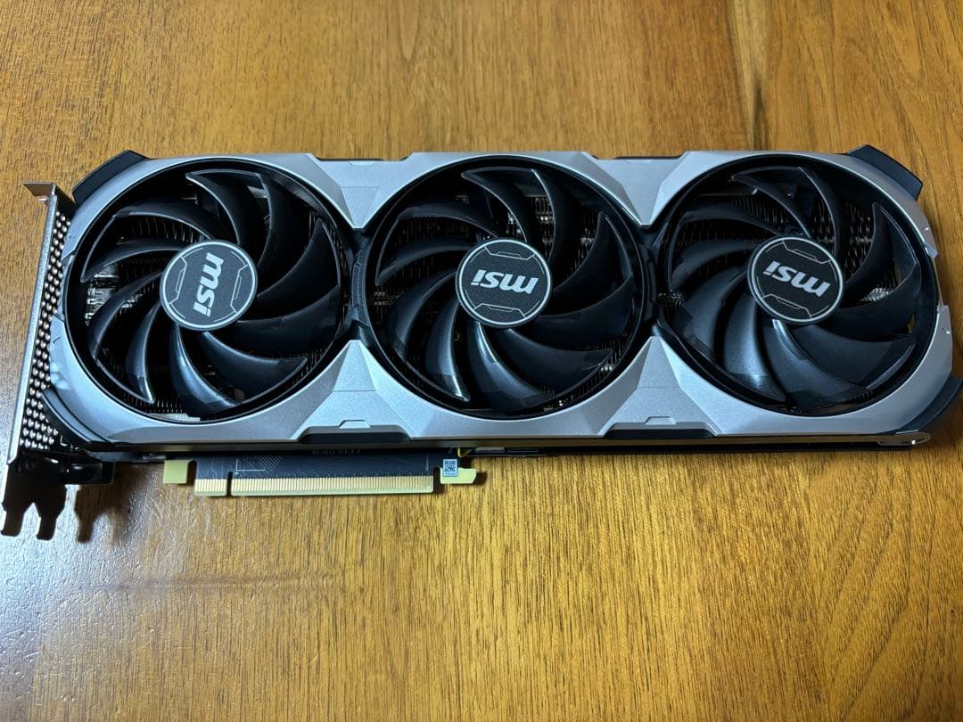 GeForce RTX™ 4070 VENTUS 3X 12G OC