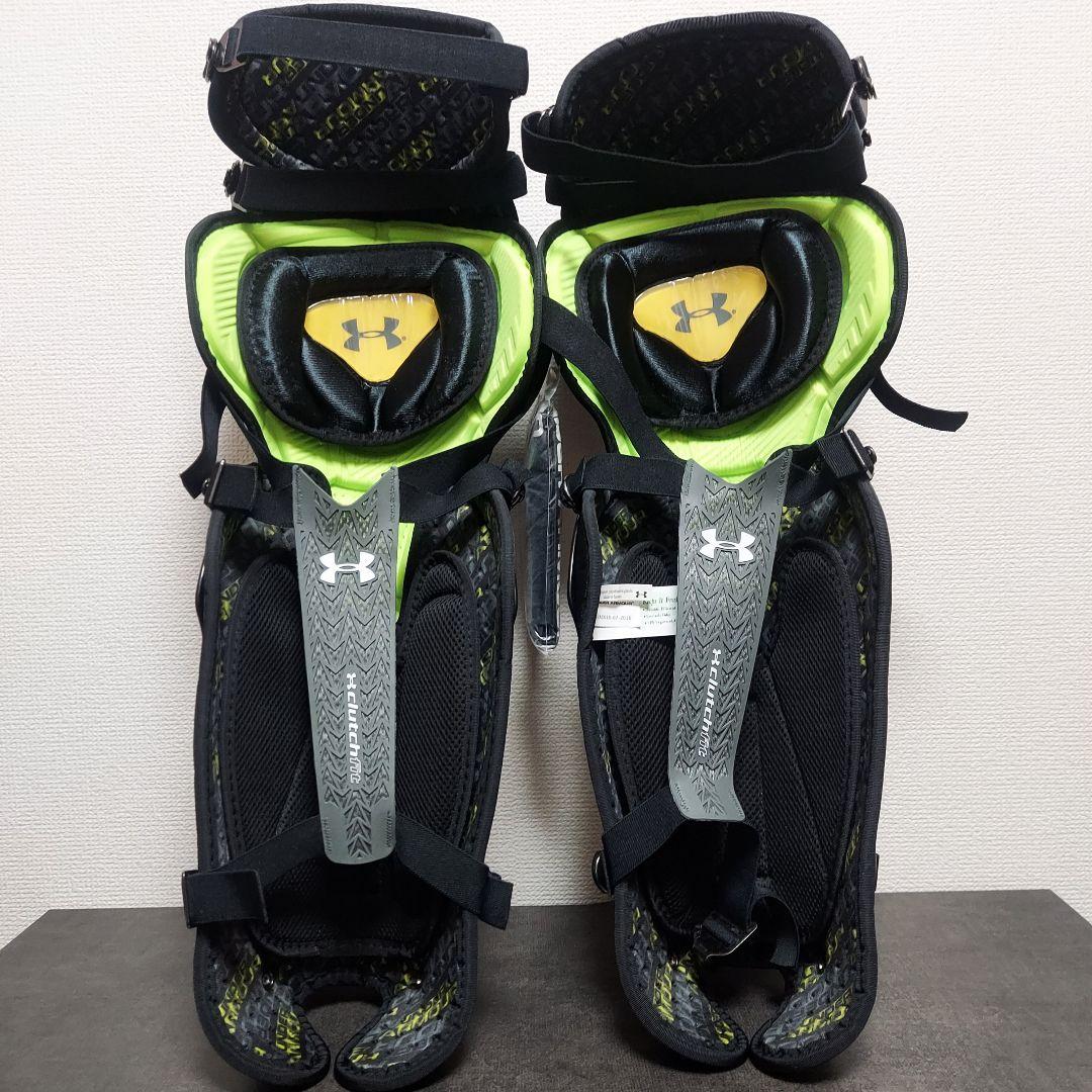 あ*わ様 UA　アンダーアーマー　キャッチャー防具　プロテクター　レッグガード