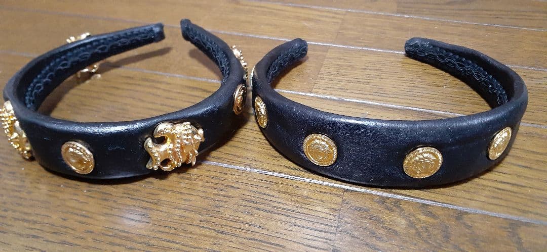 GIANNI VERSACE レザー製ライオンヘッドカチューシャ2本セット