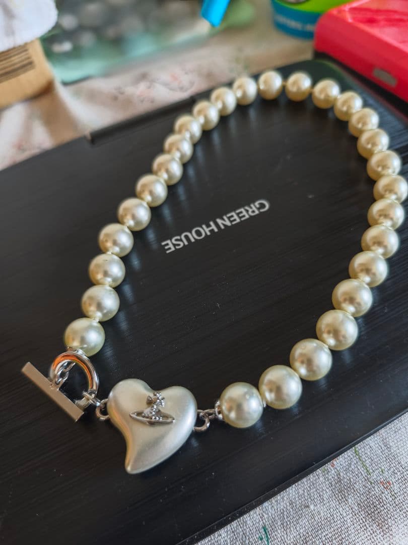 Vivienne Westwood パールネックレス ハートチャーム付き