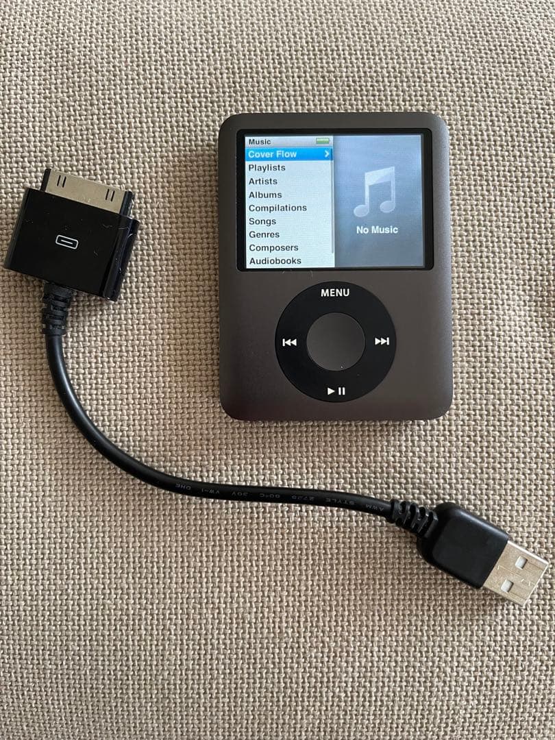 iPod nano 第3世代 8GBブラック動作確認済 ケーブル付き Apple