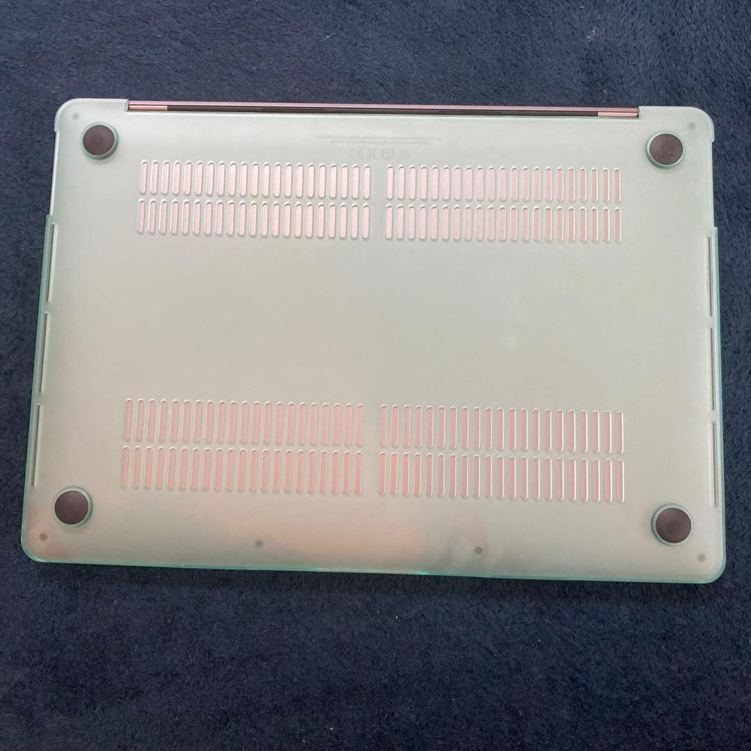 超美品　MacBook Pro 13インチM2 2022年モデル　8GB