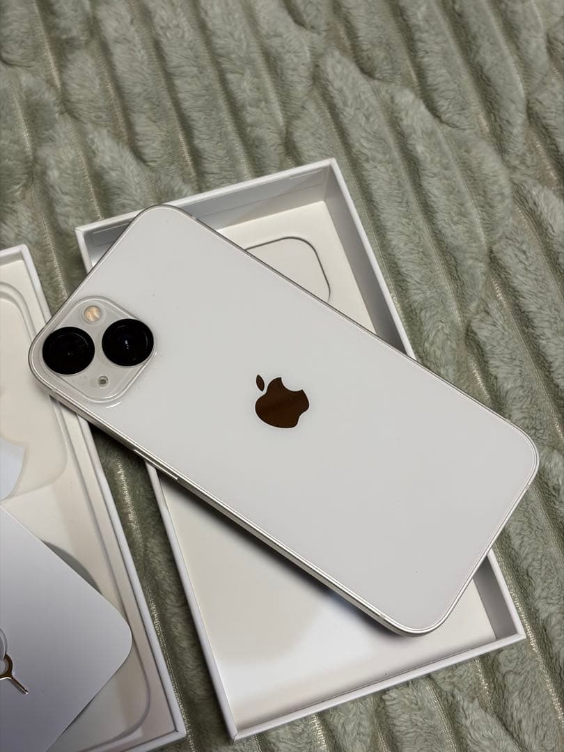 FAJR様　iPhone13 256GB スターライト