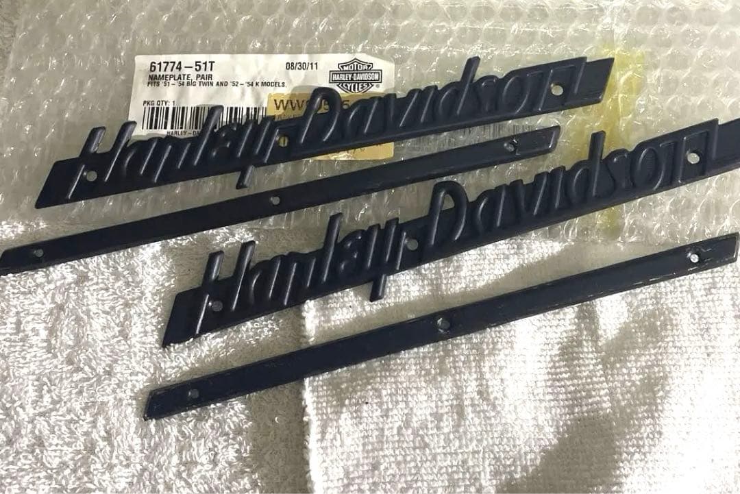 ハーレーダビッドソン　純正　タンク　エンブレム