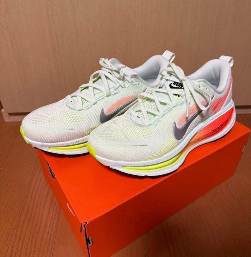 NIKE ボメロ18 27.5cm