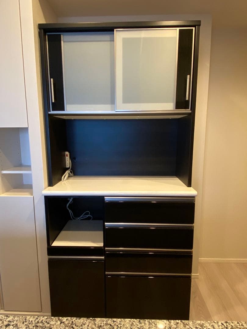 【最終値下げ】【ニトリ】黒の木製食器棚・キッチンカウンター