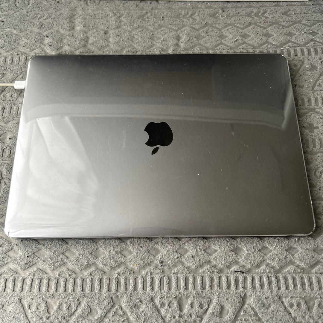 Apple MacBook Air 13インチ　M1チップ 最終値下げ