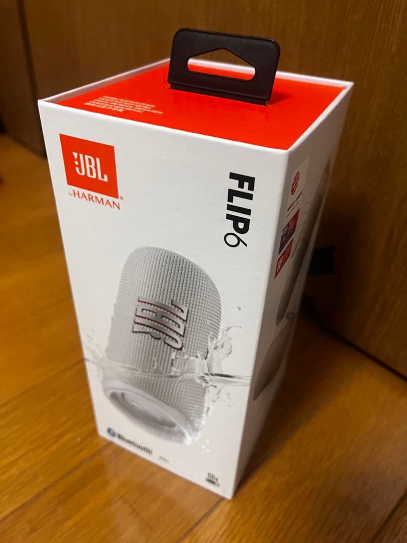 JBL FLIP6 ワイヤレススピーカー　ホワイト