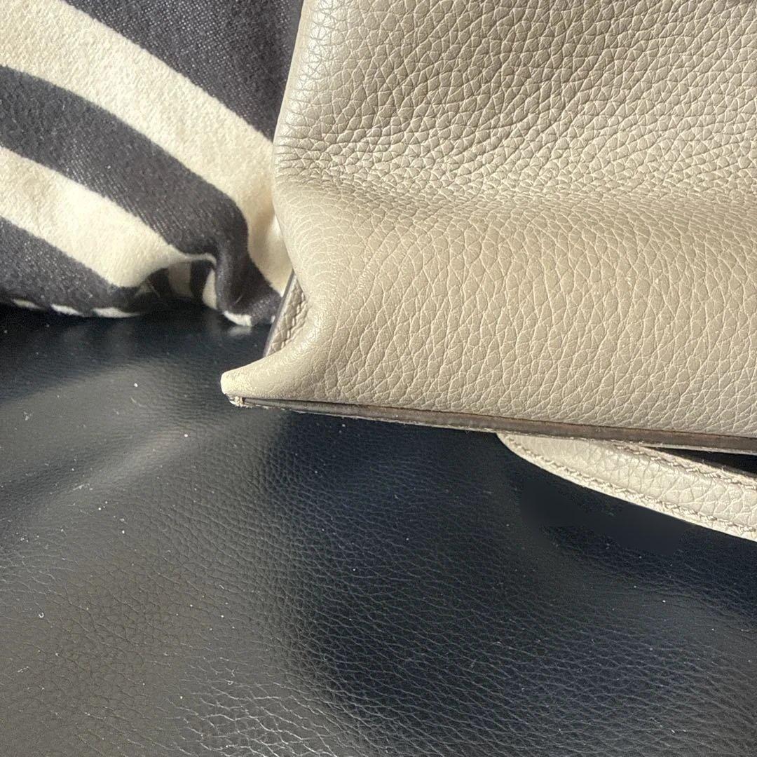 GUCCI グレー レザー ショルダーバッグ