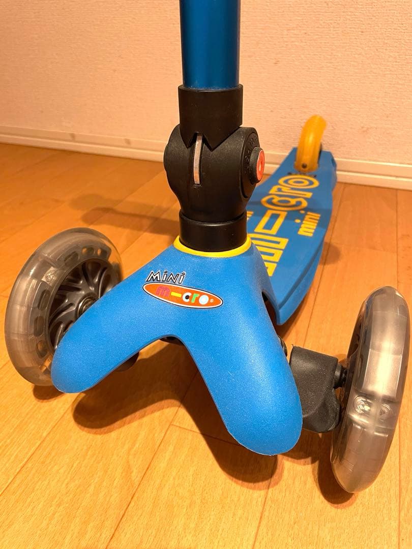 micro✳︎マイクロ キックボード デラックス LED