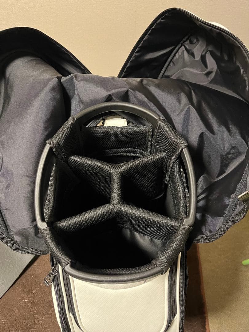 Srixon ホワイト キャディバッグ　スリクソン