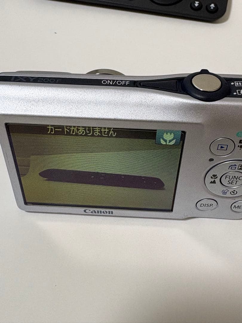 Canon IXY 200F コンパクトデジタルカメラ シルバー