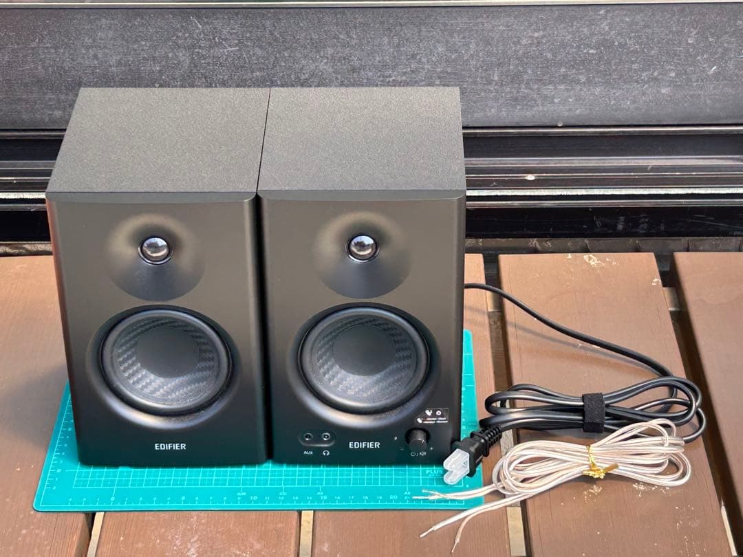 Edifier MR4 モニター用スピーカー 最大42W出力 TRSバランス入力