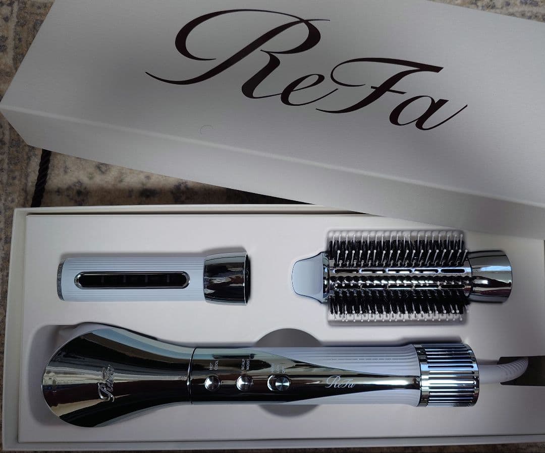 ♡1月末までお値引き♡リファ　ビューティーリセッター