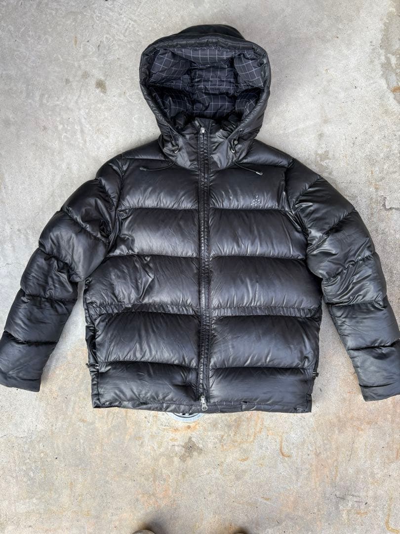 NIKE ACG ワンポイントロゴ ダウンジャケット 黒色