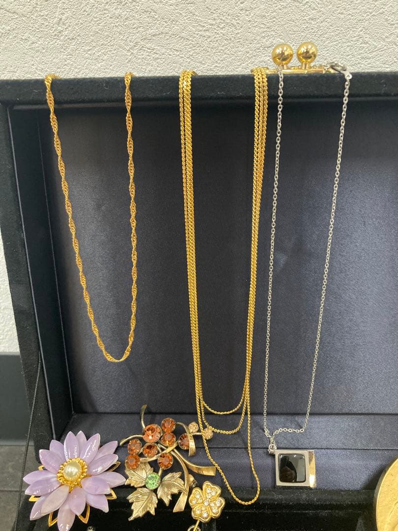 値下げ！遺品整理　イヤリング　ネックレス　時計　ブローチ　タイピン　金杯　小判