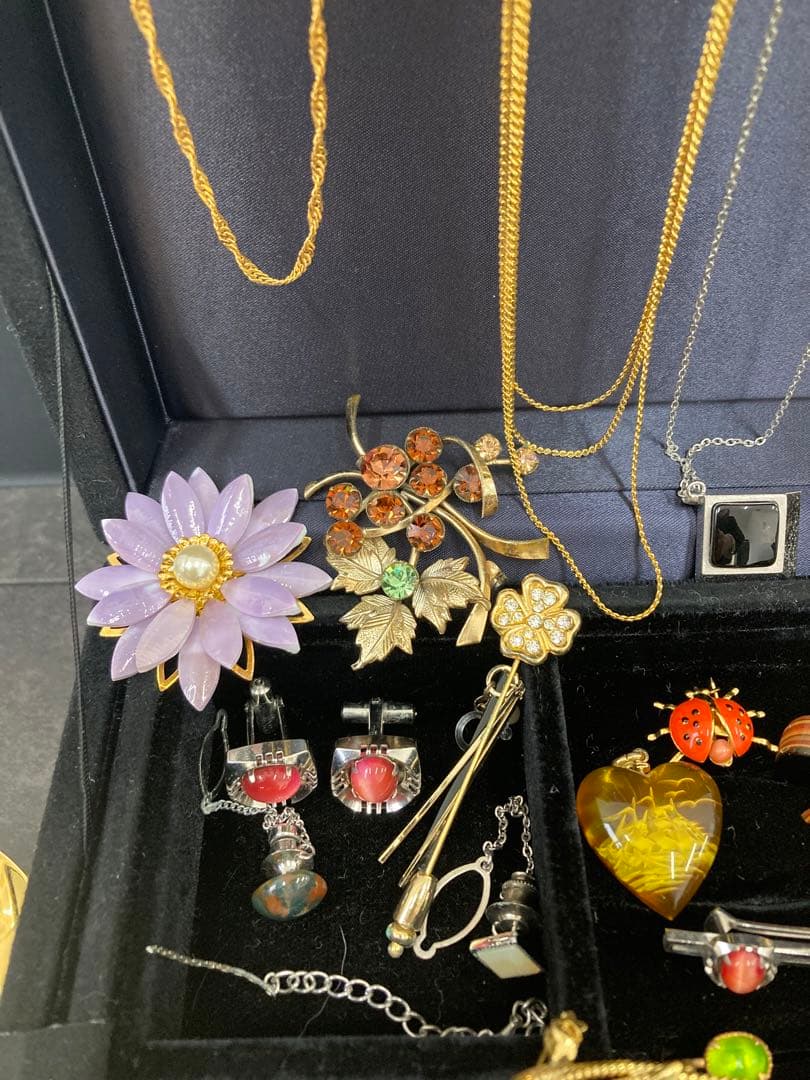 値下げ！遺品整理　イヤリング　ネックレス　時計　ブローチ　タイピン　金杯　小判