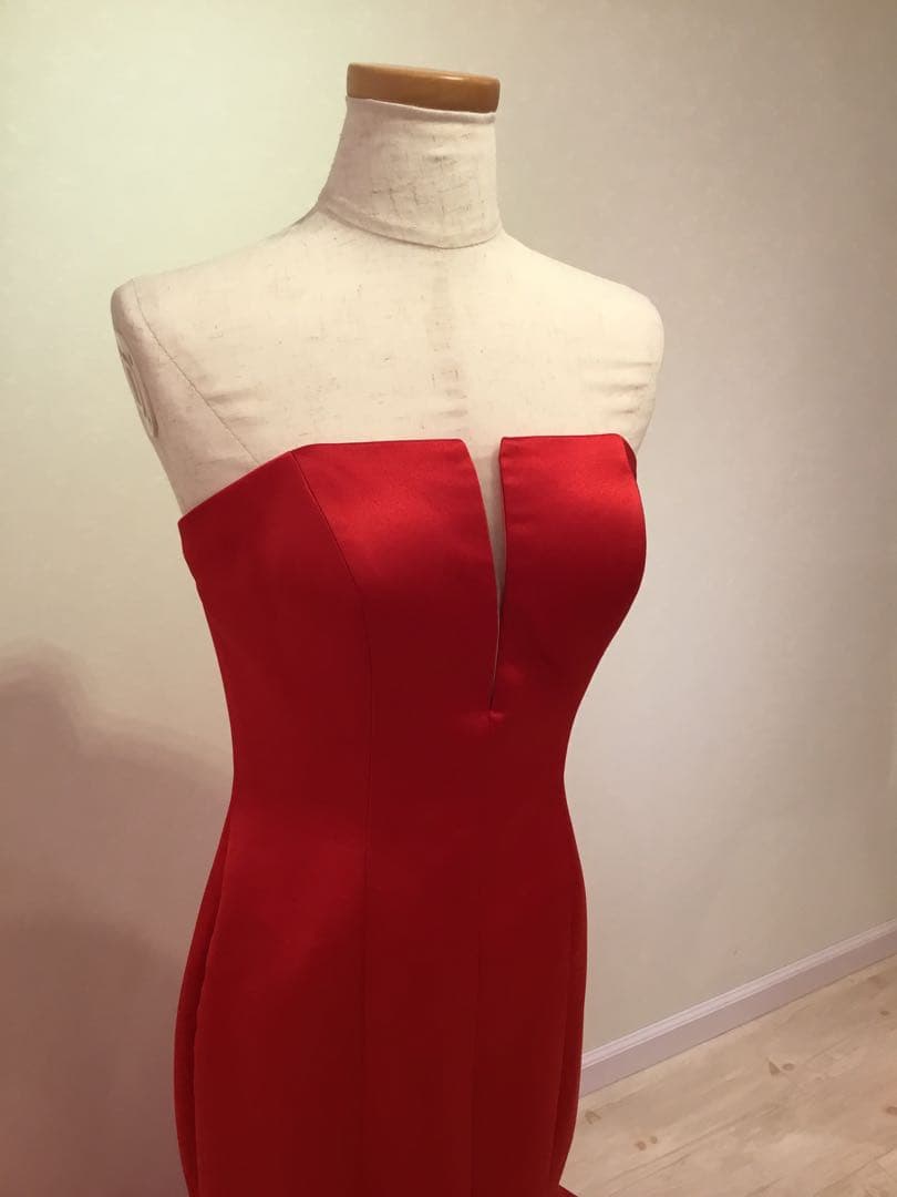 m*5様 レッド マーメイドドレス パフスリーブ