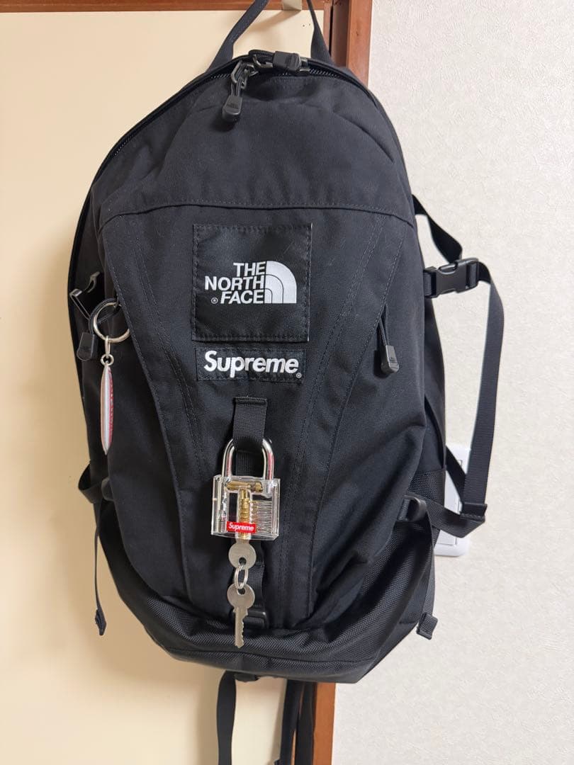 バッグ Supreme18FWThe NorthFace Expedition