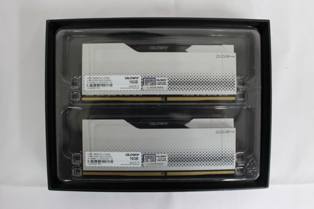 【新品】GLOWAY DDR4-3200 32GB（16GBｘ2）メモリー ①