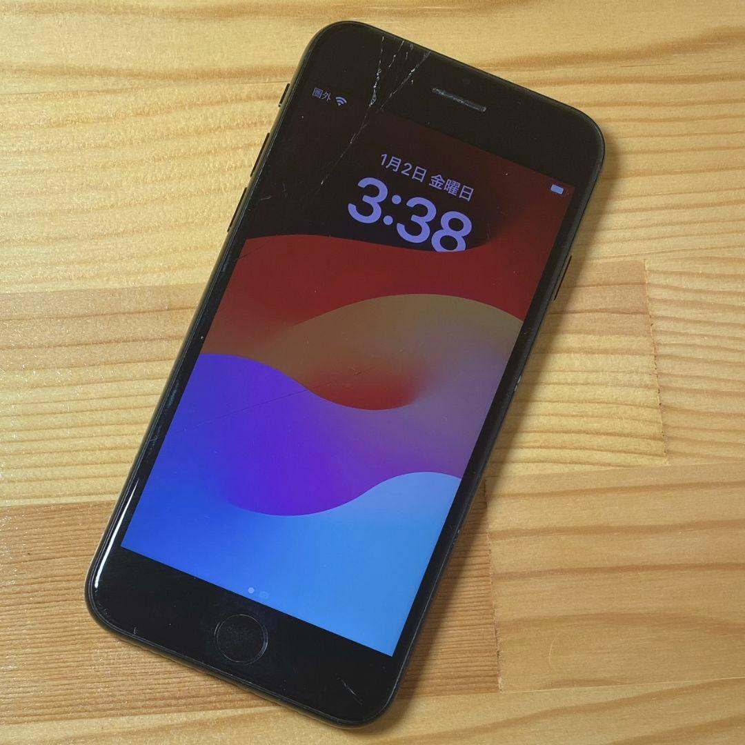 画面割れ【第3世代】iPhoneSE 64GB MMYD3J/A