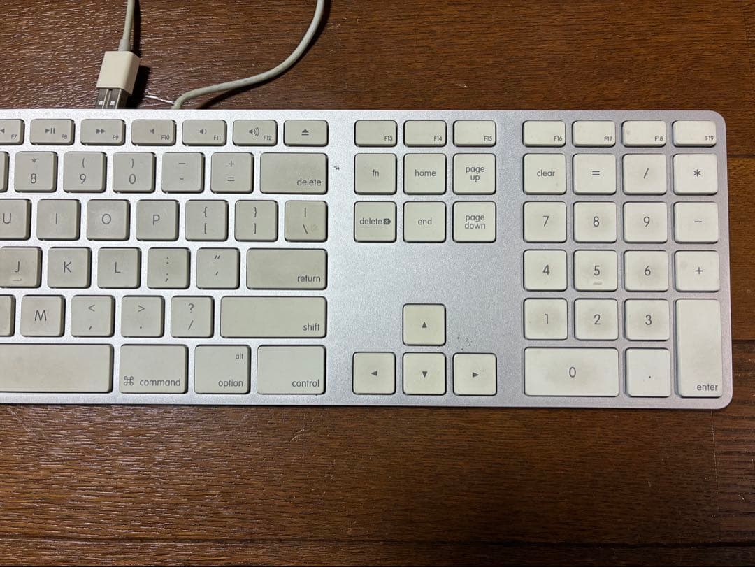 iMac純正US仕様有線キーボード QWERTY配列 USB接続